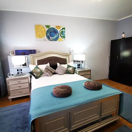 Sabrina Apartment *